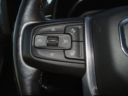 Used 2022 GMC Yukon SLT w/ SLT Premium Package image 33