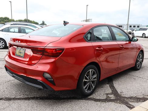 Used 2023 Kia Forte LXS image 4