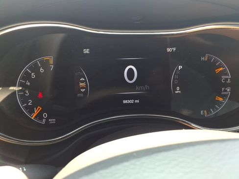 Used 2020 Jeep Grand Cherokee Altitude RWD image 19
