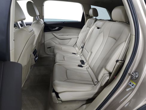 Used 2019 Audi Q7 3.0T Premium Plus w/ Premium Plus Package image 35