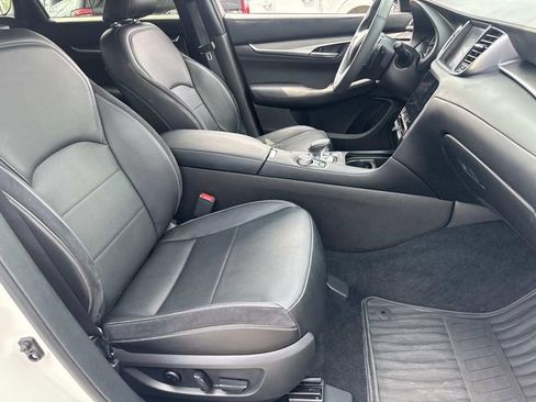 Used 2023 INFINITI QX55 Sensory w/ Lighting Package AWD/4WD image 11