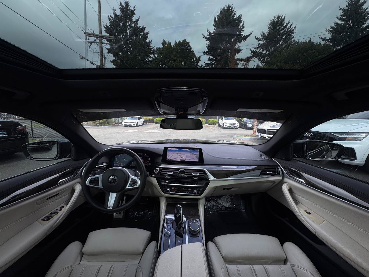 Used 2020 BMW 530i w/ M Sport Package RWD image 27