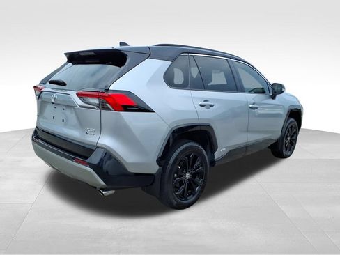 Used 2025 Toyota RAV4 XSE AWD/4WD image 25