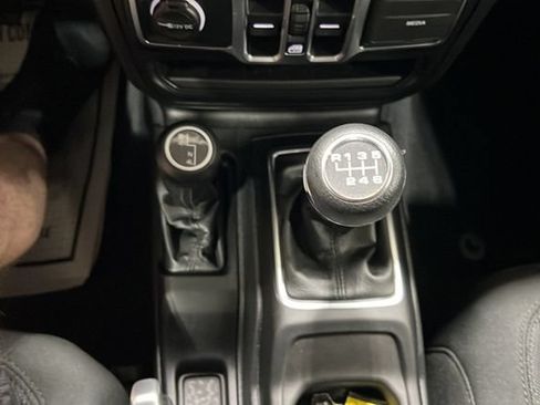 Used 2023 Jeep Wrangler Unlimited Sport AWD/4WD image 14