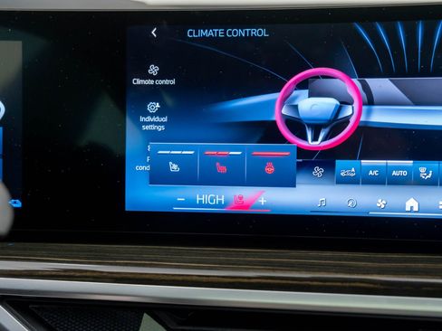 Certified 2024 BMW X5 xDrive50e w/ Executive Package image 29