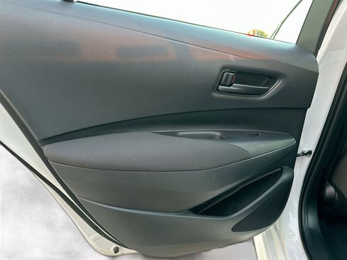 Used 2025 Toyota Corolla LE image 24