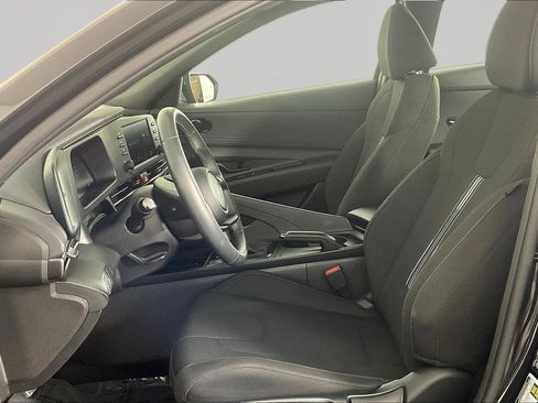 Used 2025 Hyundai Elantra Sport FWD image 20