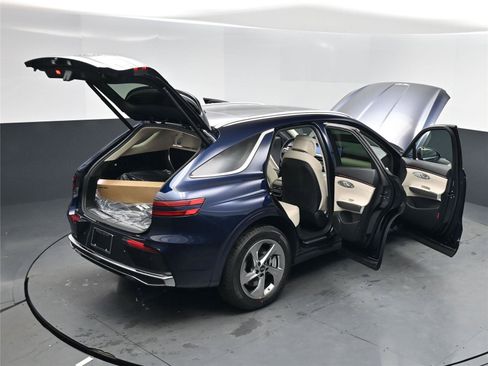 New 2026 Genesis GV70 2.5T Select image 20