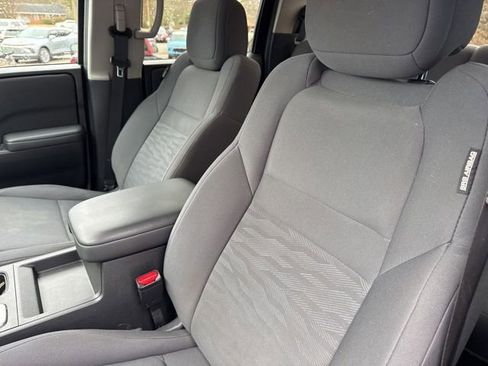 Used 2023 Nissan Frontier S 4D Crew Cab image 11