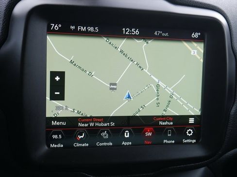 Used 2022 Jeep Renegade Trailhawk w/ Trailer Tow Group image 18