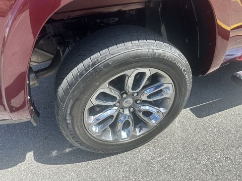 Used 2020 RAM 1500 Laramie w/ Sport Appearance Package AWD/4WD image 25