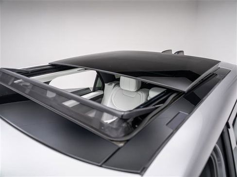 Used 2023 Land Rover Range Rover Sport SE image 11