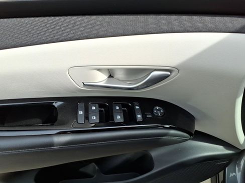 Used 2022 Hyundai Tucson Limited FWD image 14
