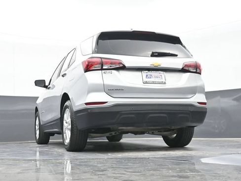 Used 2022 Chevrolet Equinox LS FWD image 46