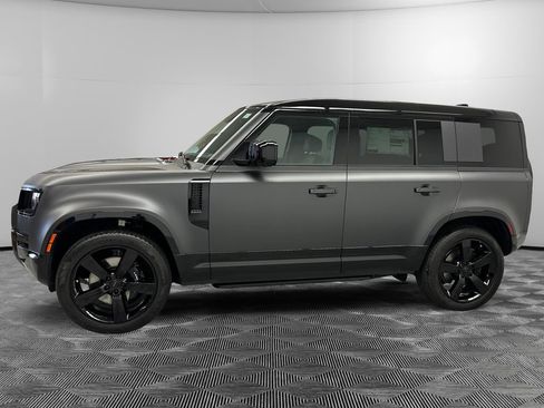 New 2026 Land Rover Defender 110 V8 AWD/4WD image 2