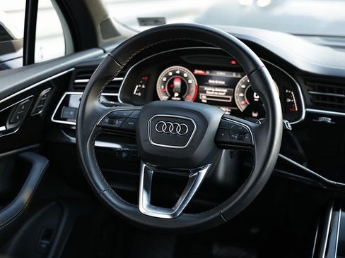 Used 2025 Audi Q7 3.0T Premium Plus image 28