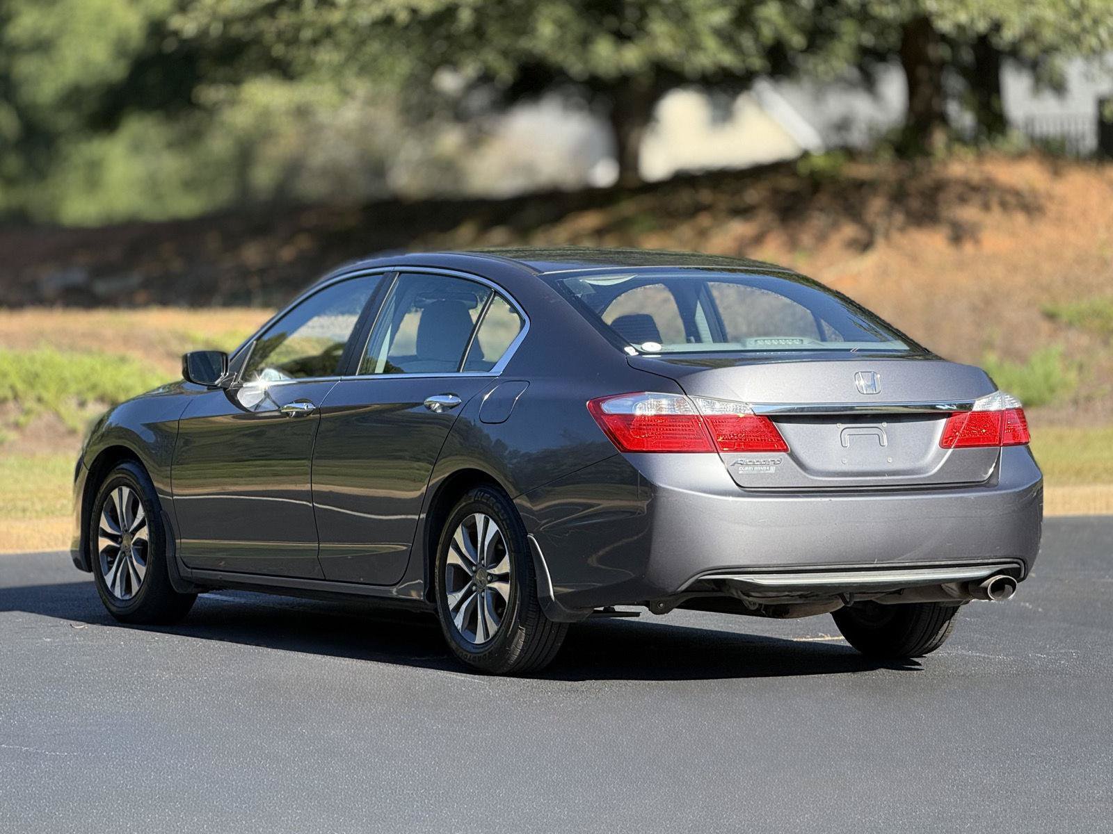Used 2013 Honda Accord LX image 9