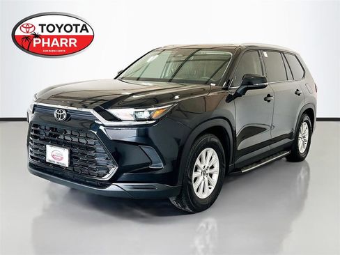 Used 2025 Toyota Grand Highlander AWD image 1