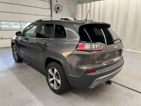 Used 2019 Jeep Cherokee Limited AWD/4WD image 6