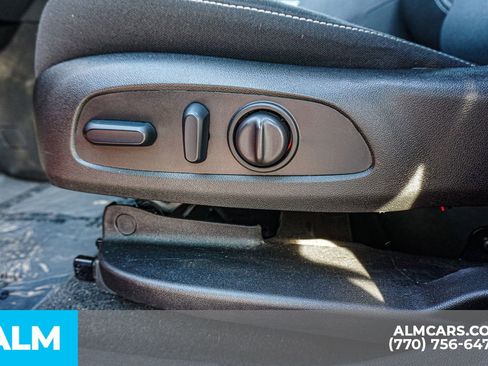 Used 2025 Chevrolet Blazer LT image 31