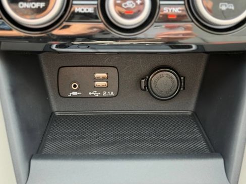 Used 2023 Subaru Forester Limited AWD/4WD image 13