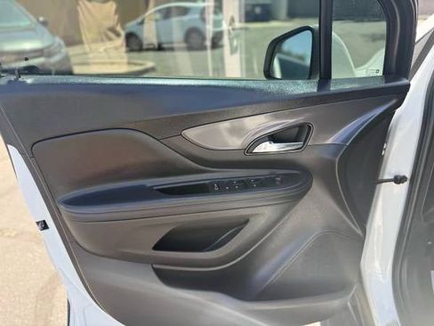 Used 2018 Buick Encore Preferred image 9