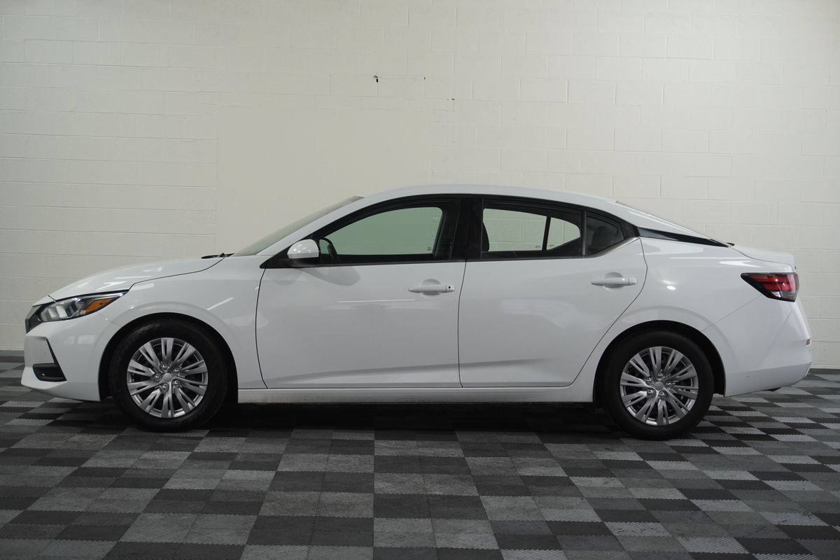 Used 2021 Nissan Sentra S FWD image 2