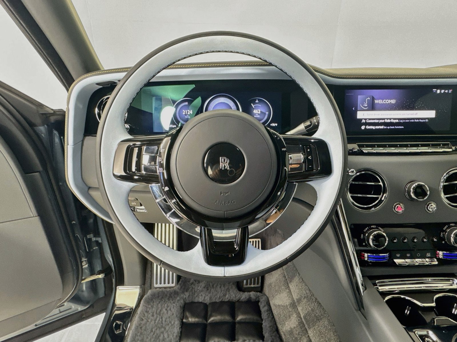 Certified 2026 Rolls-Royce Cullinan AWD/4WD image 13