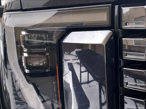 Used 2024 GMC Sierra 2500 Denali Ultimate image 34