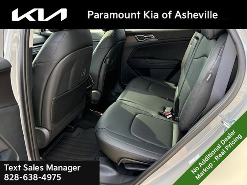 New 2026 Kia Sportage EX w/ EX Panorama Roof Package image 23