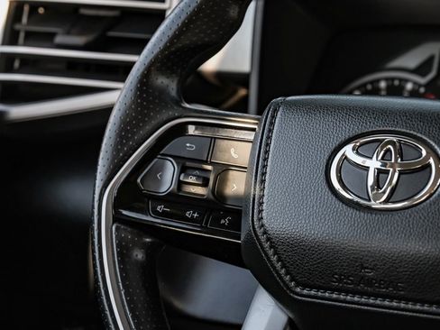 Used 2022 Toyota Tundra SR5 image 16