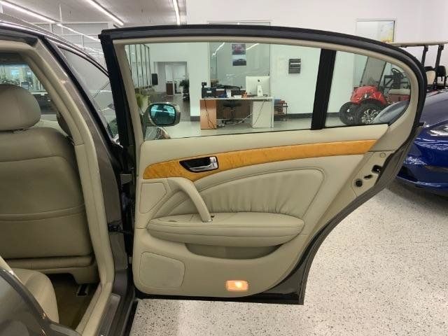Used 2004 INFINITI Q45 Luxury RWD image 33