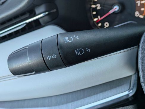 Used 2022 Jeep Compass Limited image 24