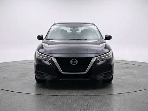 Used 2025 Nissan Sentra SV FWD image 2