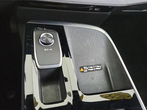 Used 2025 Buick Enclave Sport Touring image 30