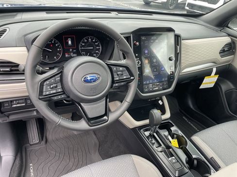 Used 2026 Subaru Forester Premium AWD/4WD image 10