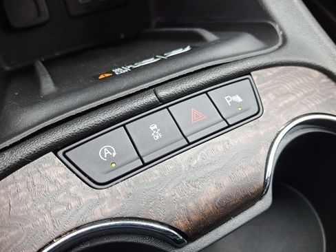 Used 2023 GMC Acadia Denali image 24