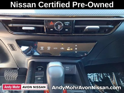 Certified 2025 Nissan Kicks SR FWD image 25
