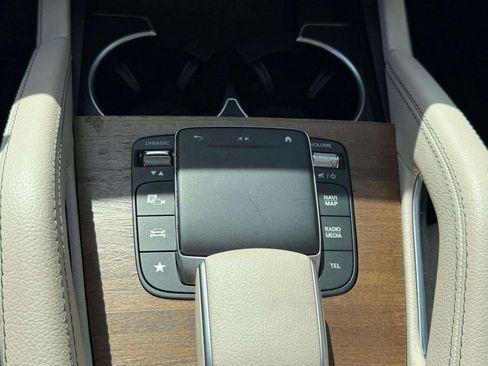 Used 2022 Mercedes-Benz GLE 350 image 23