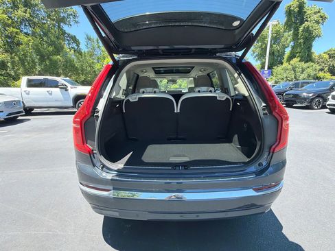 Certified 2025 Volvo XC90 B5 Plus w/ Protection Package Premier AWD/4WD image 25