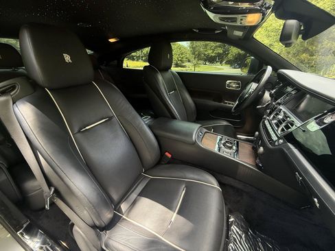 Used 2014 Rolls-Royce Wraith RWD image 28