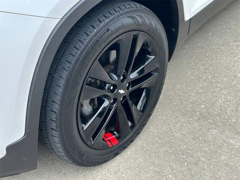 Used 2022 Chevrolet Trax LT w/ Redline Edition image 33