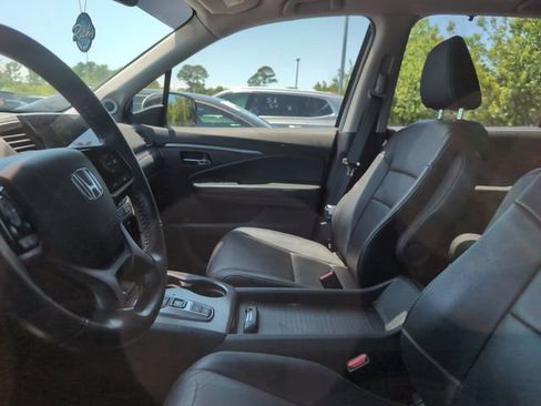 Used 2022 Honda Pilot Special Edition image 2