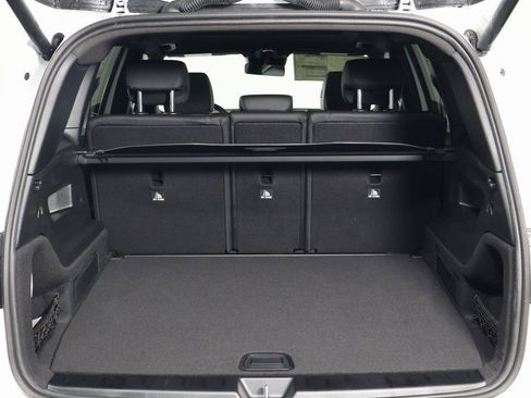 New 2026 Mercedes-Benz GLB 250 image 8