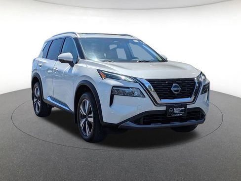 Used 2023 Nissan Rogue SL AWD/4WD image 3