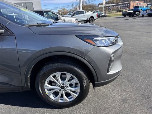New 2026 Ford Escape Active image 2