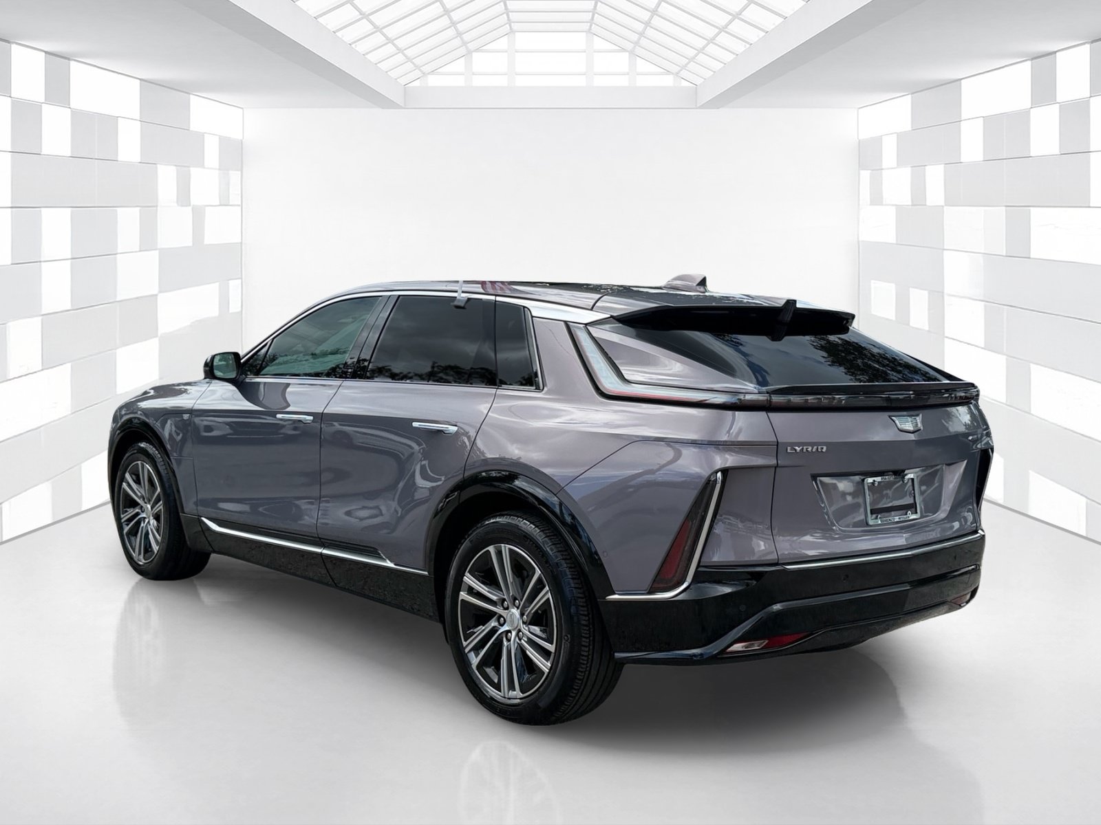 Used 2025 Cadillac Lyriq Luxury RWD image 5