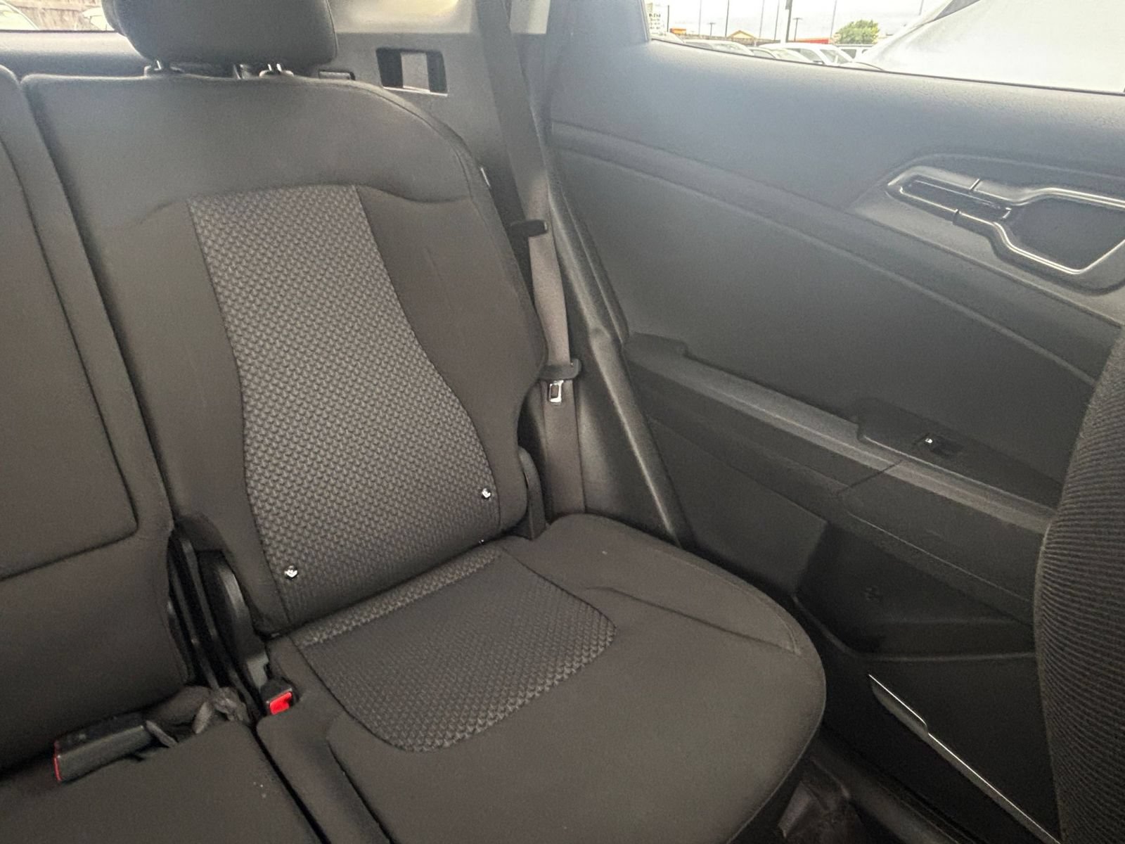 Used 2026 Kia Sportage LX FWD image 34
