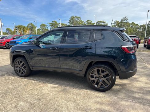 New 2026 Jeep Compass Latitude image 5