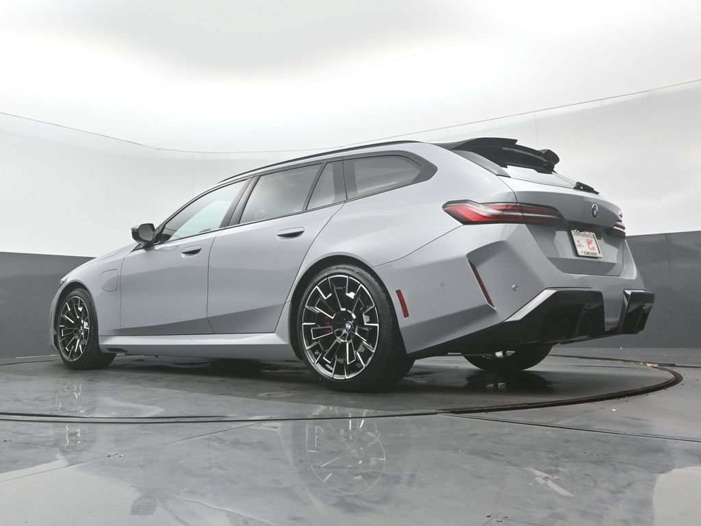 Used 2025 BMW M5 Touring w/ M Driver's Package AWD/4WD image 32